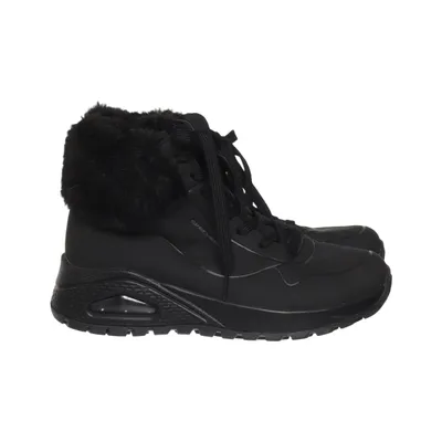 Laced boots (Black) from Skechers Faux fur