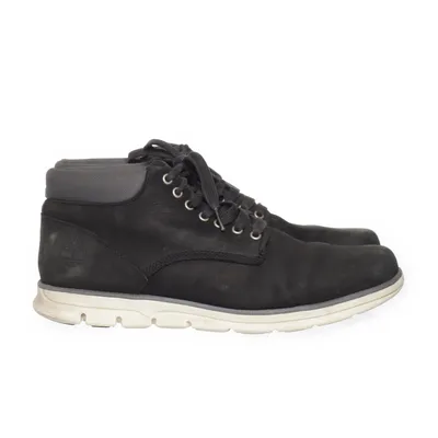 Laced boots (Black) from Timberland