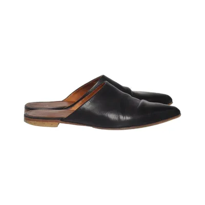 Pantoletten (Schwarz) von WHYRED Leder