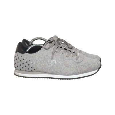 Sneaker (Retro) von Philip Hog