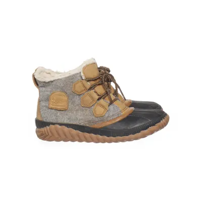 Kängor (Svart, Grå, Brun) från Sorel