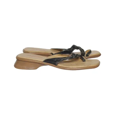 Mules (Noir, Beige) de Monique