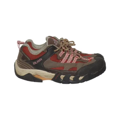 Hiking shoes (Brown, Red, Black) from BLWR