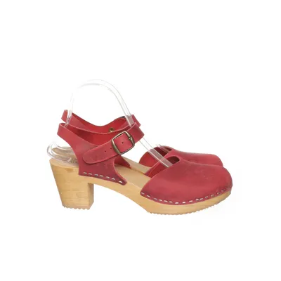 Träskor (Röd) från Moheda