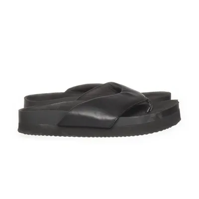 Flip-flops (Black) from Monki