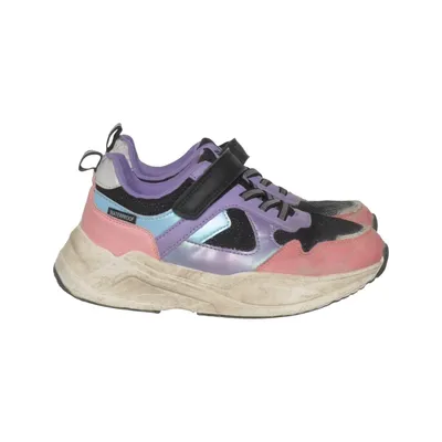 Baskets (Noir, Violet, Rose) de Lico