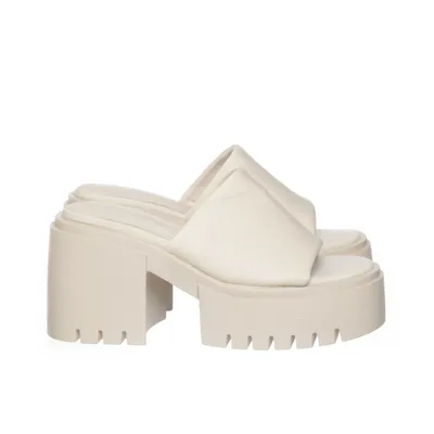 Mules (Beige) från Public Desire