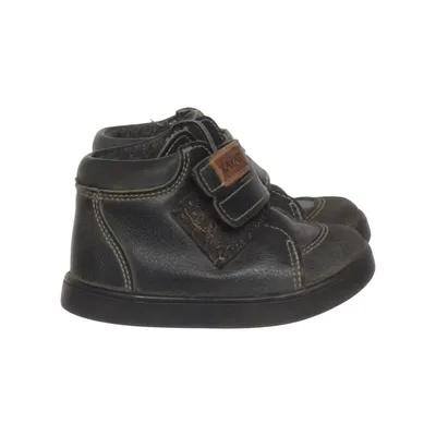 Boots (Svart) från Kavat