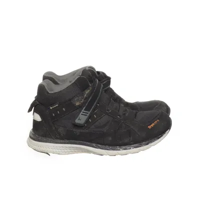 Hiking shoes (Black) from Treksta