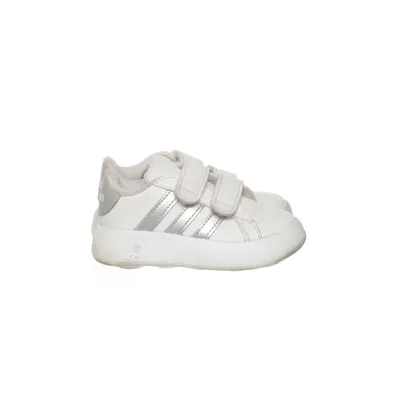 Gymnastic shoes (White) from Adidas