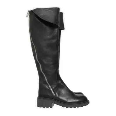 Boots (Black) from Sah