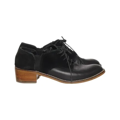 Derby schoenen (Zwart) van Shellys