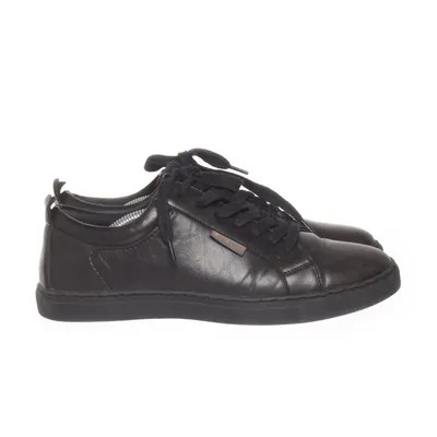 Walking shoes (Black) from Ben Sherman