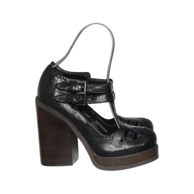 High heel sandals (Black) from Out from Under