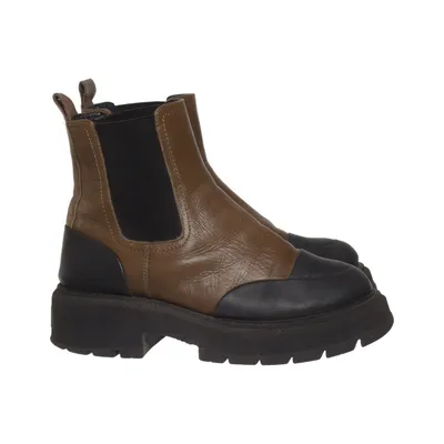 Chelsea boots (Brown, Black) from Vagabond
