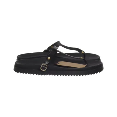 Flip-flops (Black) from Hey Marly
