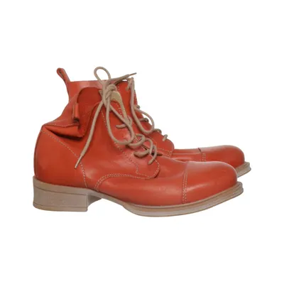 Bottes à lacets (Rouge) de Ten Points
