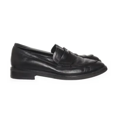 Loafers (Black) from Flattered