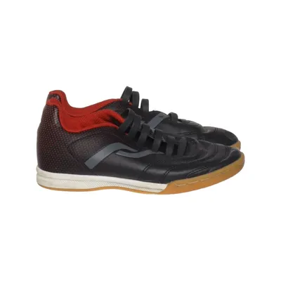 Football shoes (Black, Red) from Kids Fit