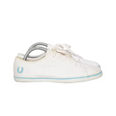 Tygskor (Vit) från Fred Perry