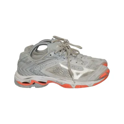 Baskets (Gris, Rouge) de Mizuno