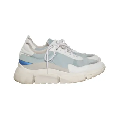 Baskets (Blanc, Bleu, Argent) de KMB
