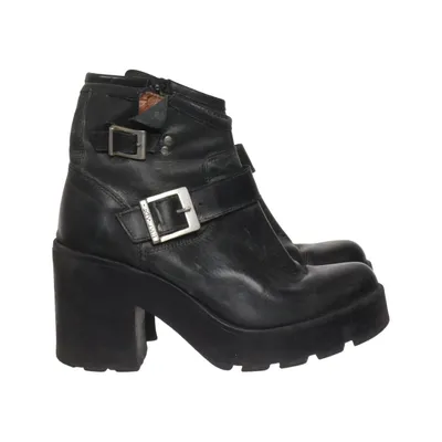Boots (Svart) från Ivyrevel