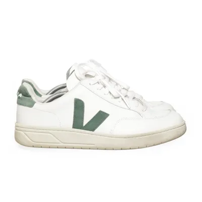 Sneakers (Vit) från Veja Skinn