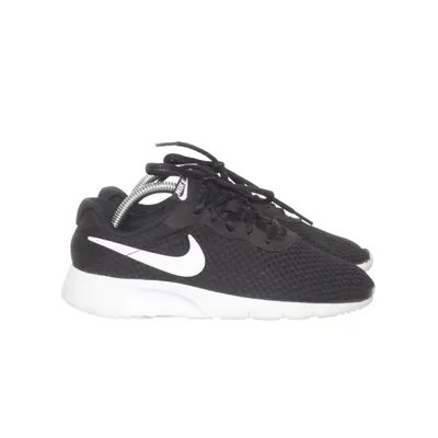 Sneakers (Tanjun) från Nike