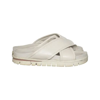 Mules (Blanc) de Privé Shoe Collection Polyuréthane