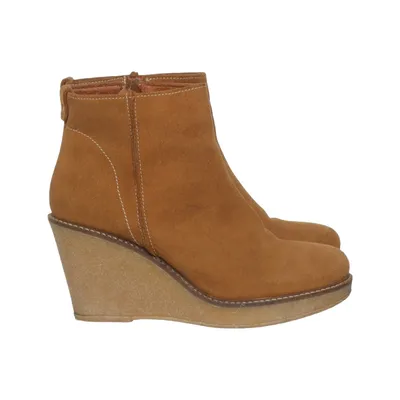 Wedges (Brown) from XIT by Dinsko