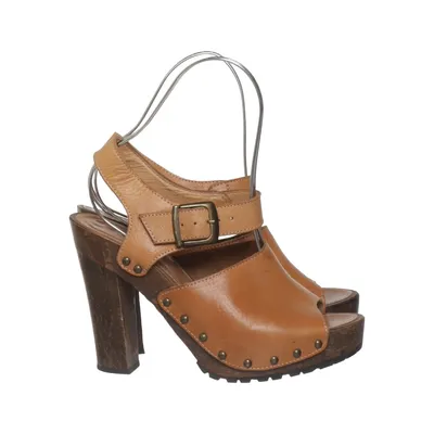Clogs (Brown) from KMB