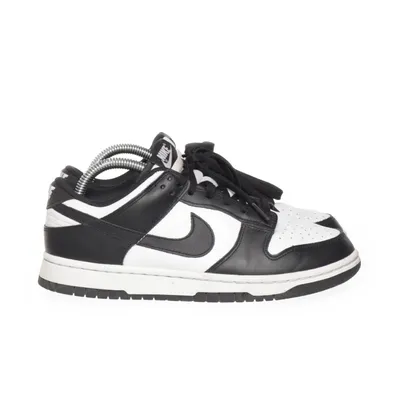Sneakers (Black, White) from Nike