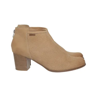 Heeled boots (Beige) from Lasocki