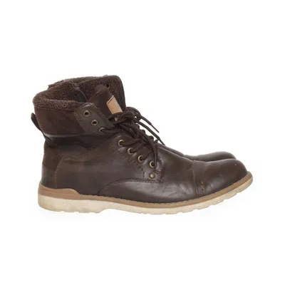 Laced boots (Brown) from T-SIGN