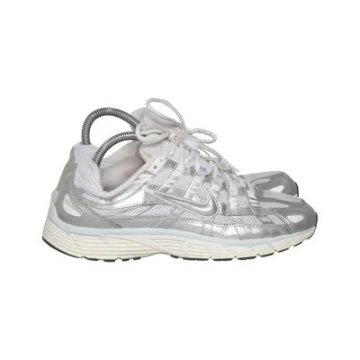 Träningsskor (P-6000) från Nike