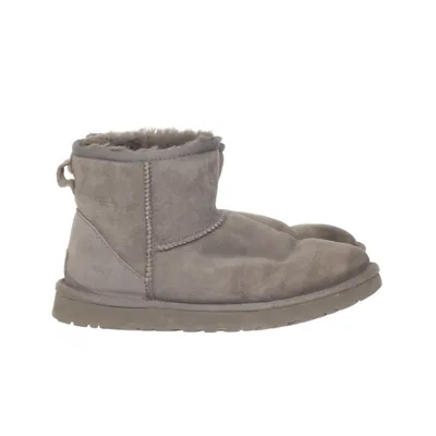 Boots ( Classic Mini) från UGG Mocka