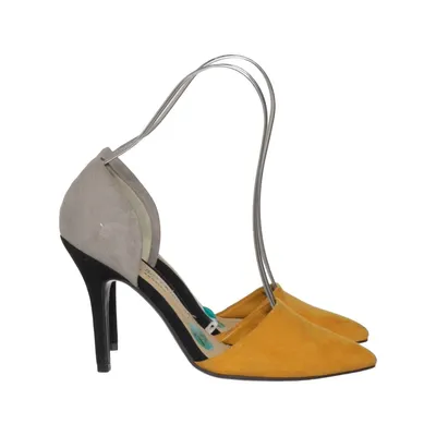 Pumps (Yellow, Gray, Black) from Chinese Laundry