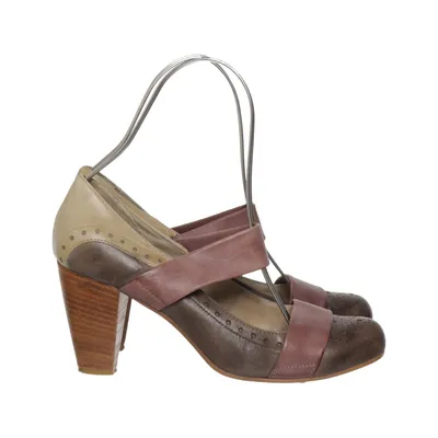 Escarpins (Marron, Violet, Beige) de Mary B Cuir