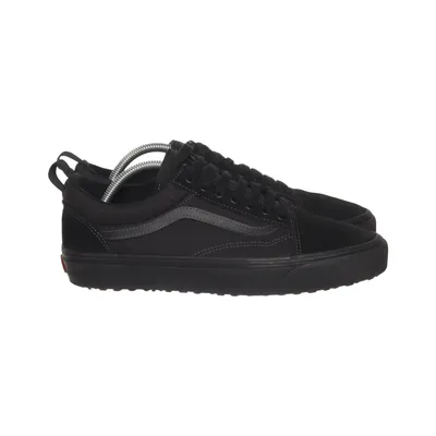 Sneakers (Black) from Vans