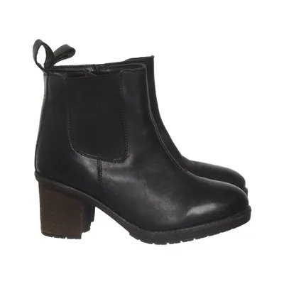Chelsea boots (Black) from MyWear Leather
