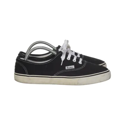 Canvas shoes (Iconic Sport) from Iconic Sport by Lager 157