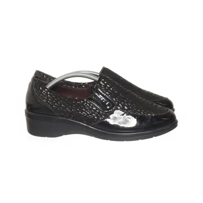 Loafers (Black) from Pitillos