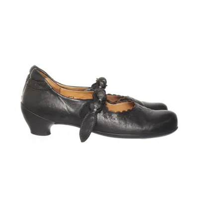 Ballerina's (Bruin) van Think!