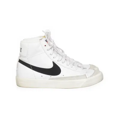 Sneakers (White, Black) from Nike