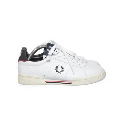 Sneakers (Vit) från Fred Perry Skinn