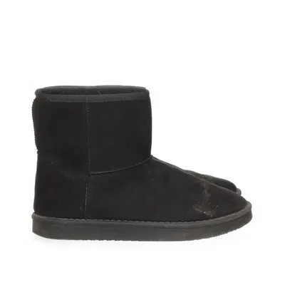 Boots (Black) from Graceland Polyester