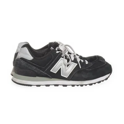 Trainers (Black, Gray) from New Balance