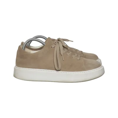Sneakers (Field) from Sneaky Steve