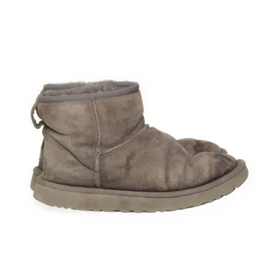 Boots (Classic Mini) från UGG